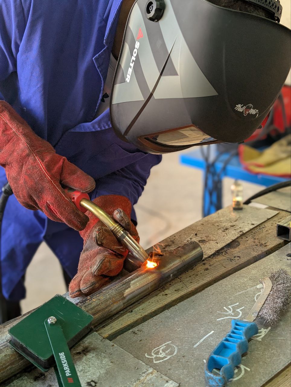 Formación MAG sobre tubo metálico