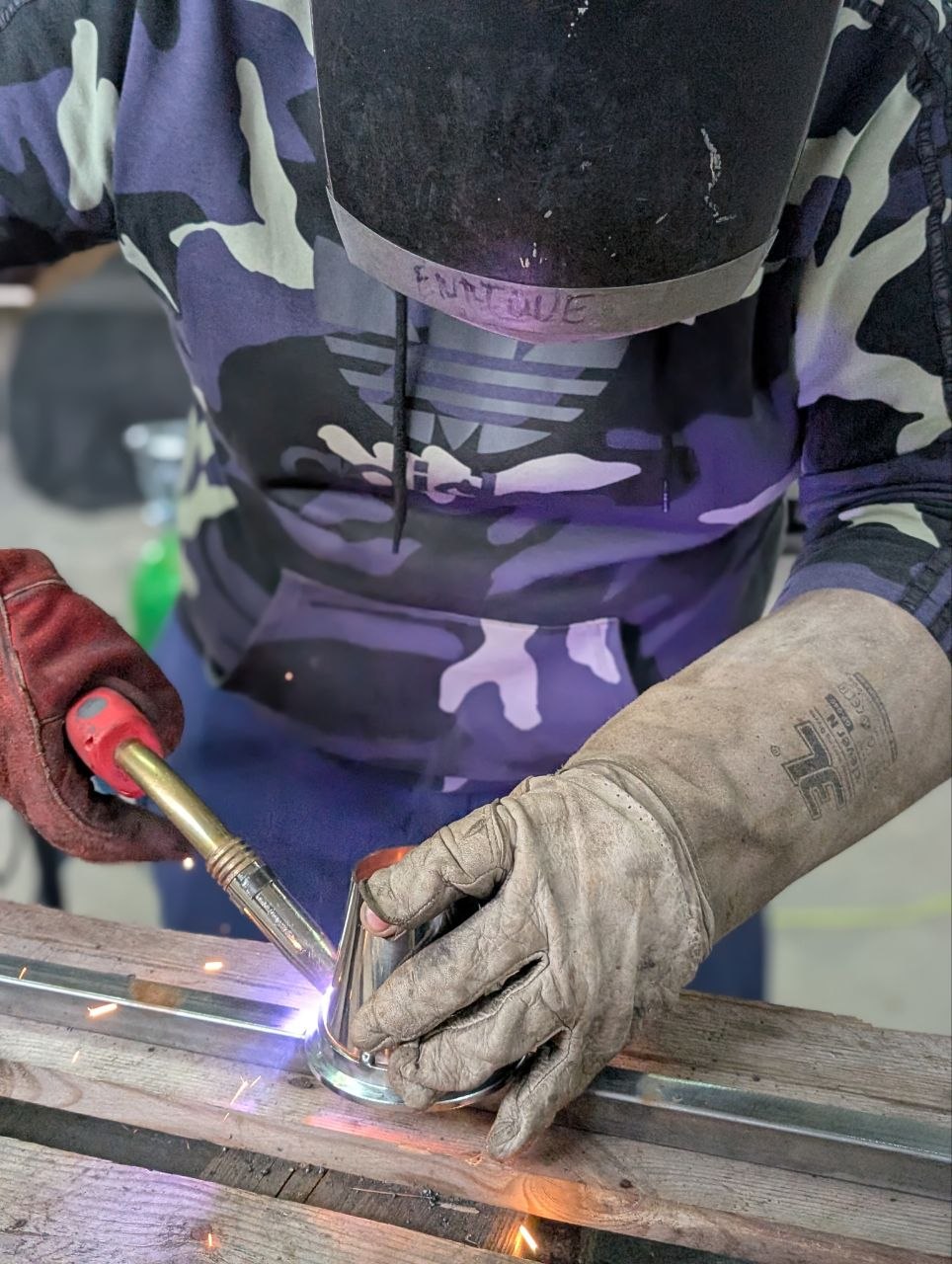 Práctica de soldadura MAG en unión de tubo