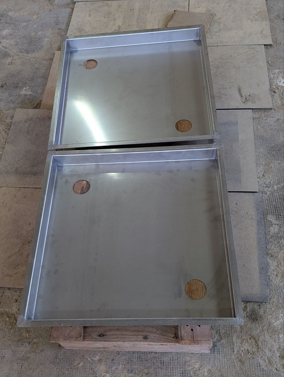 Platos de ducha de acero inoxidable 304L con desagües preparados
